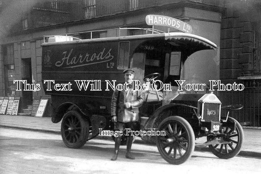 LO 1093 - Harrods Van, London