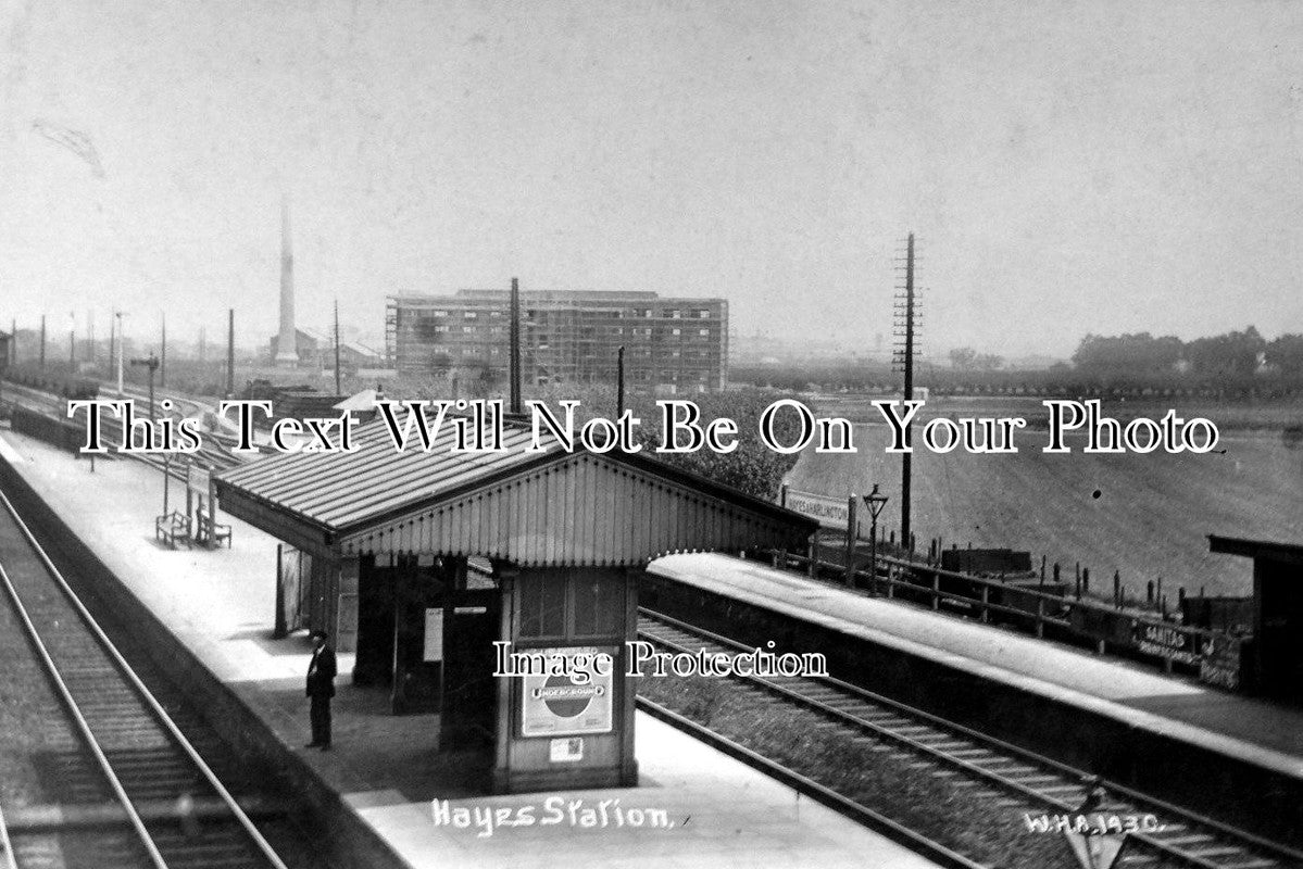 LO 1162 - Hayes Underground Railway Tube Station, Middlesex, London