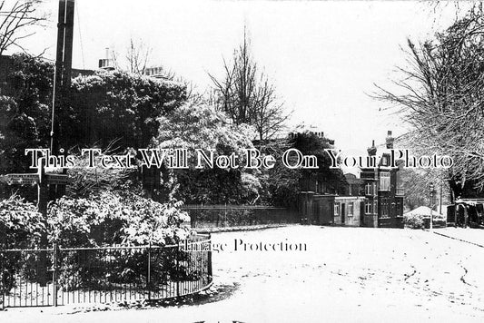LO 1186 - Muswell Hill, London