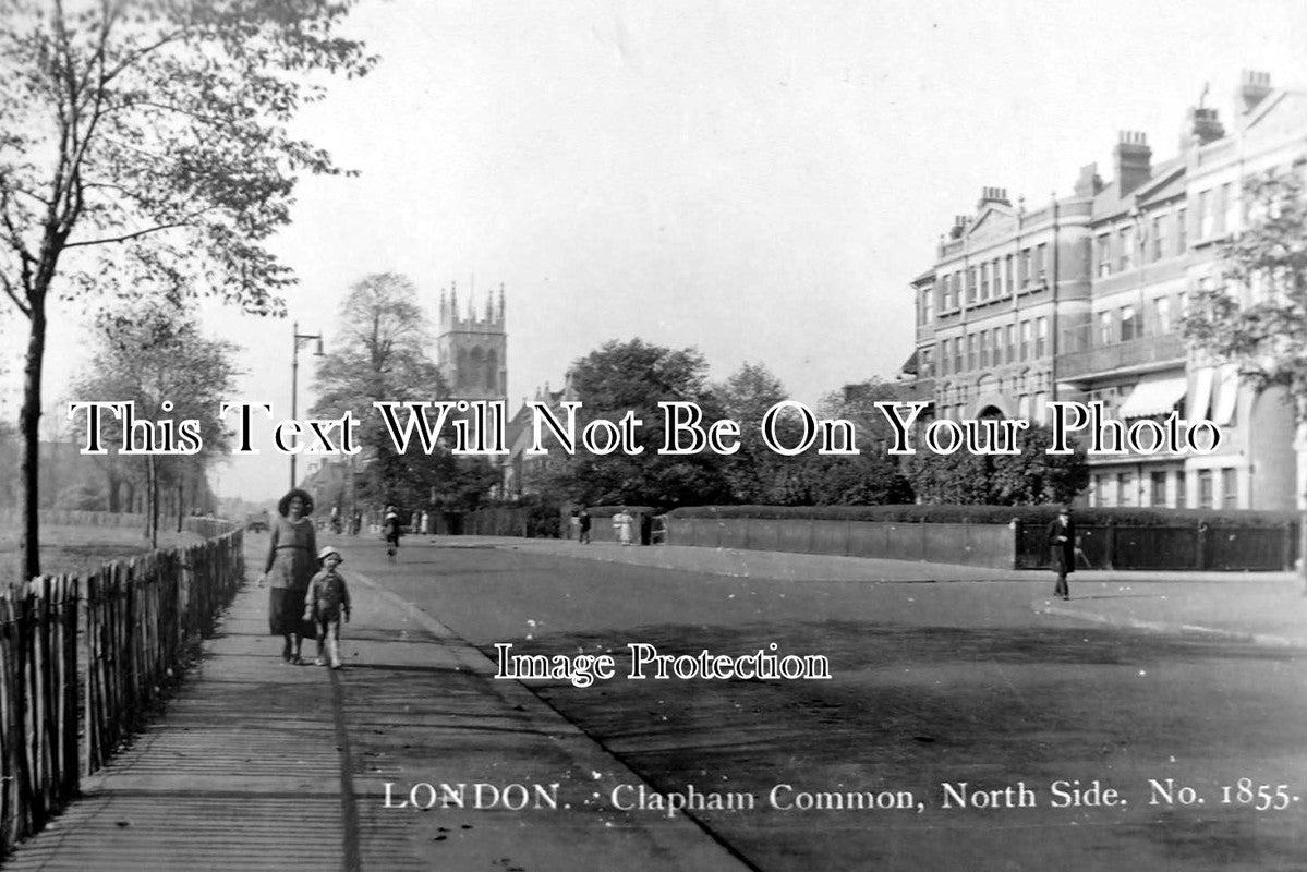 LO 1310 - North Side, Clapham Common, London