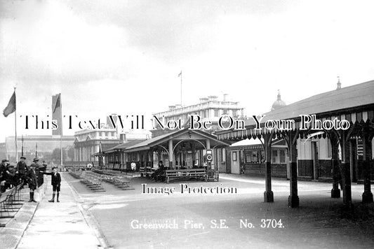 LO 1703 - Greenwich Pier, London c1915