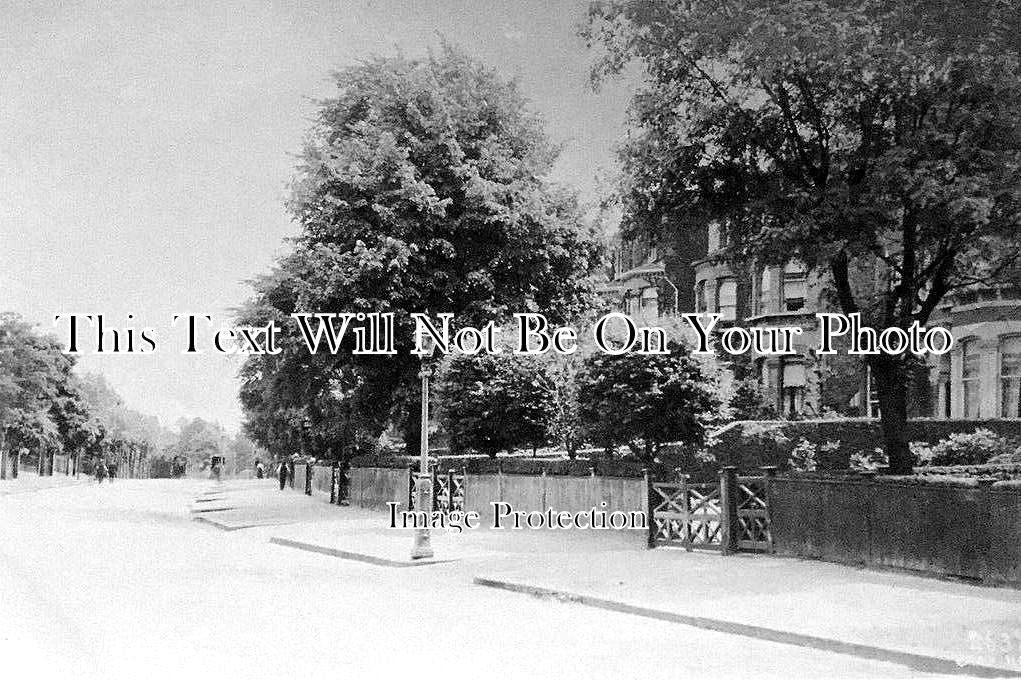 LO 173 - Christchurch Road, London c1908