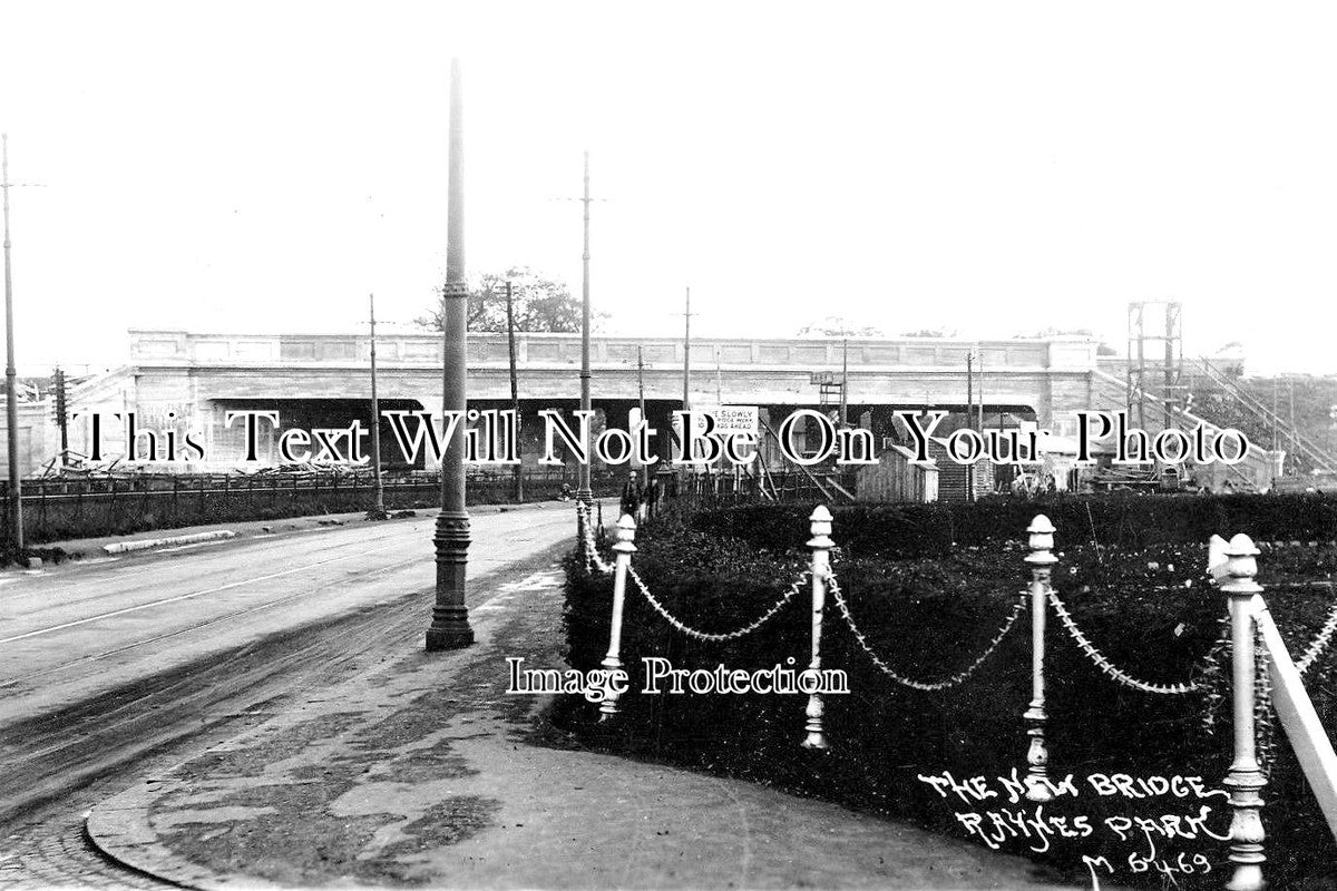 LO 1795 - Railway Bridge, Raynes Park, Wimbledon, London