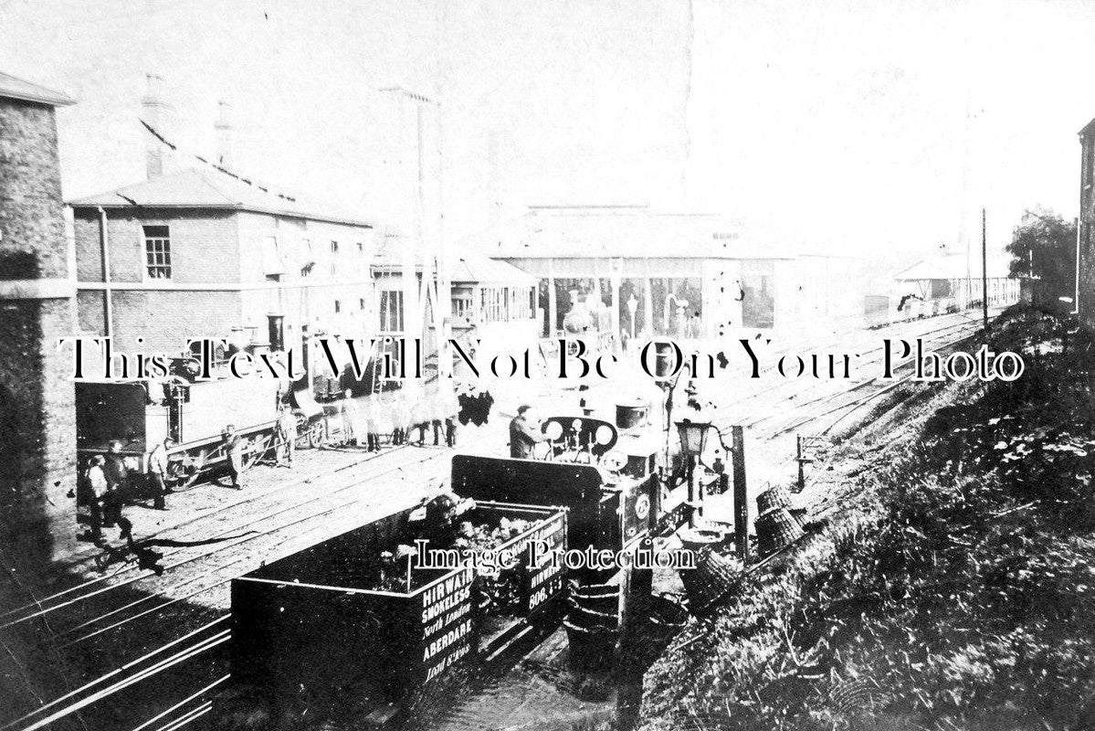 LO 2063 - Cubitt Town Railway Station, London