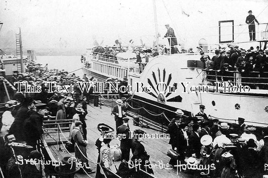 LO 208 - Greenwich Pier, London c1915