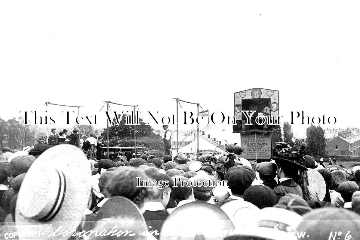 LO 2540 - Punch & Judy Show, Gladstone Park, Dollis Hill, London 1902