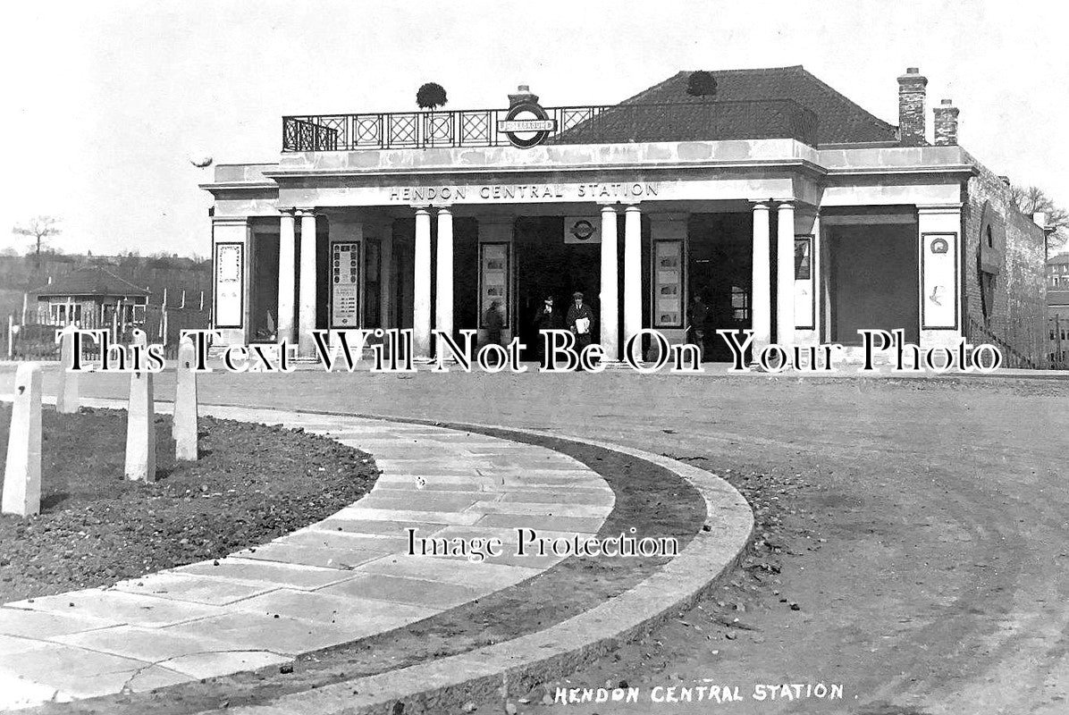 LO 2878 - Hendon Central Underground Tube Station, London
