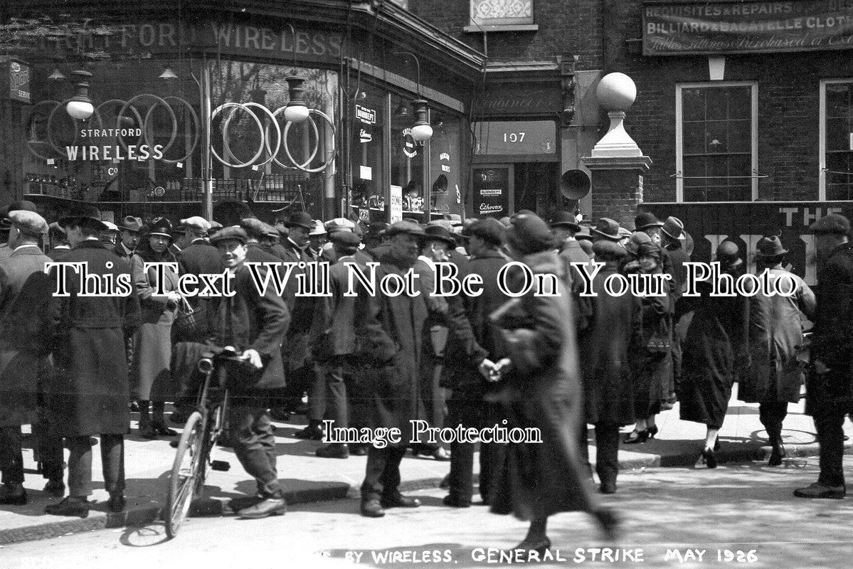 LO 2917 - Wireless Shop Front General Strike, London 1926