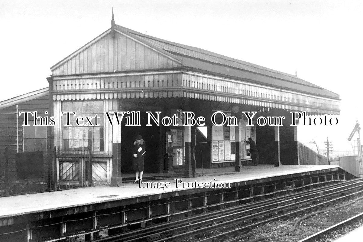 LO 3011 - Alperton Underground Tube Station, Brent, London