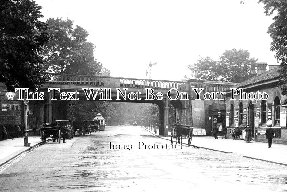 LO 3053 - West Dulwich Railway Station, London