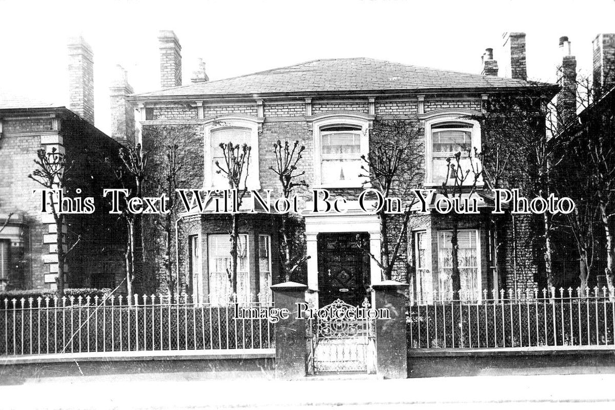 LO 3055 - Junction Road, Upper Holloway, London