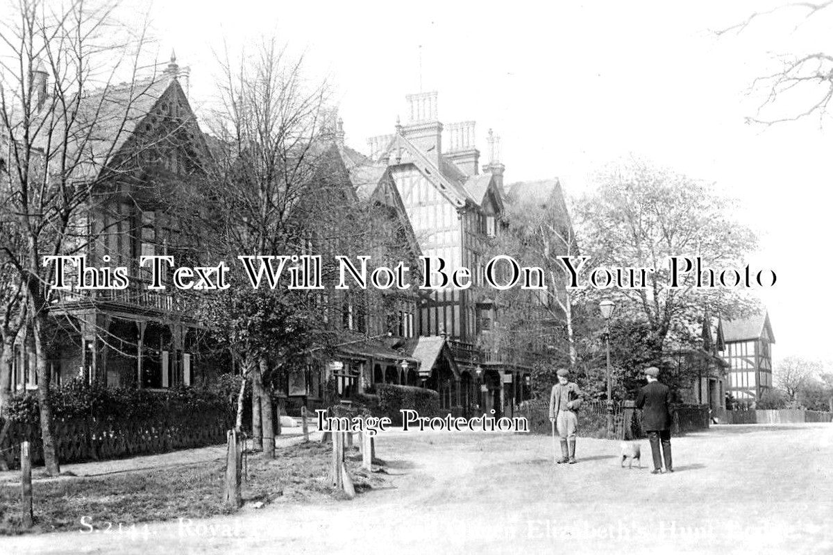 LO 3168 - The Royal Forest Hotel, Chingford, London