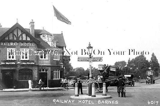 LO 3183 - Railway Hotel, Barnes, London