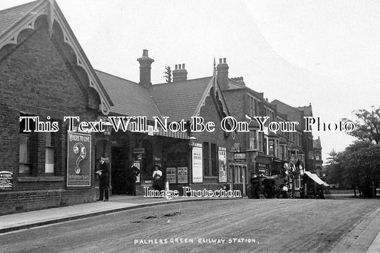 LO 333 - Palmers Green Railway Station, London