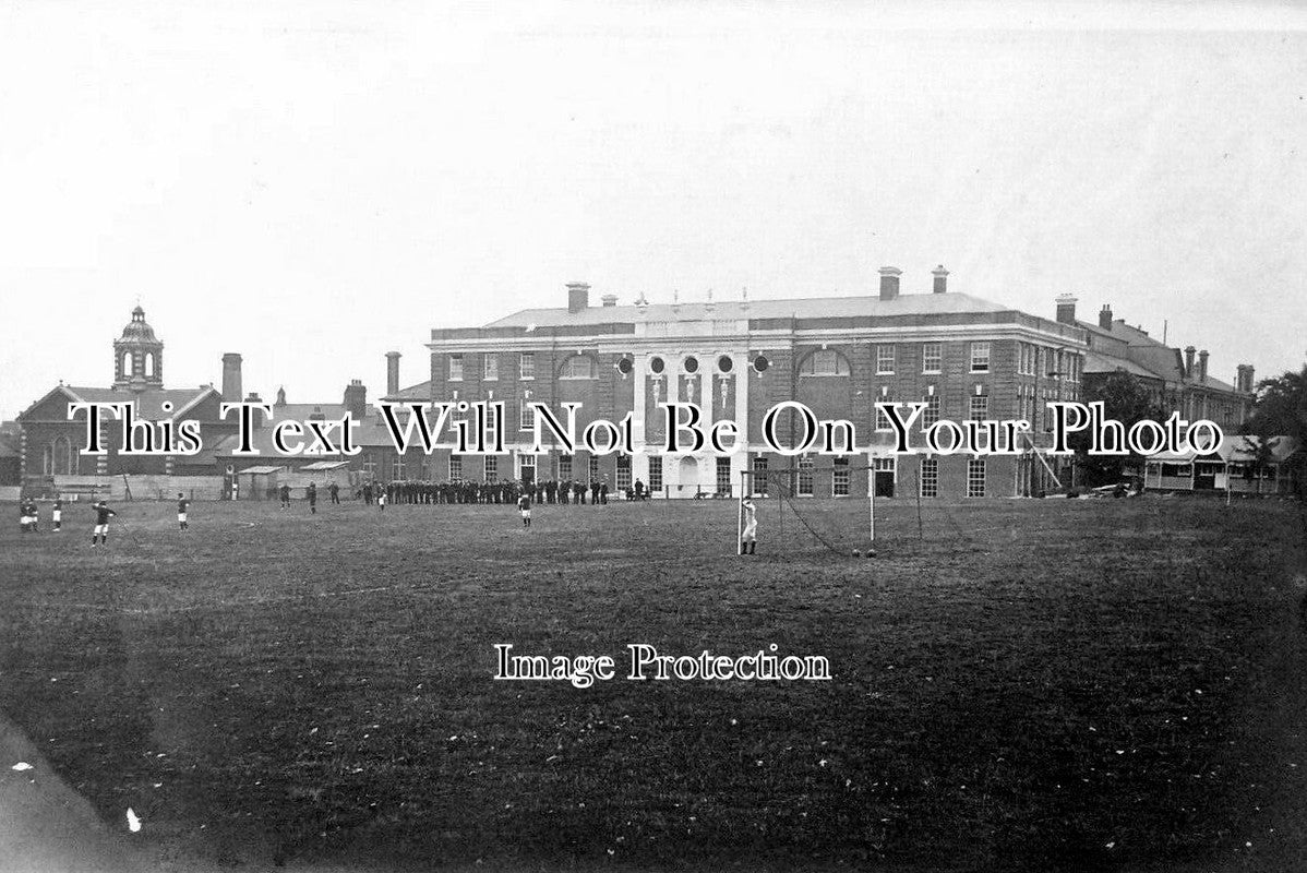LO 3403 - Goldsmiths College Football Match, London