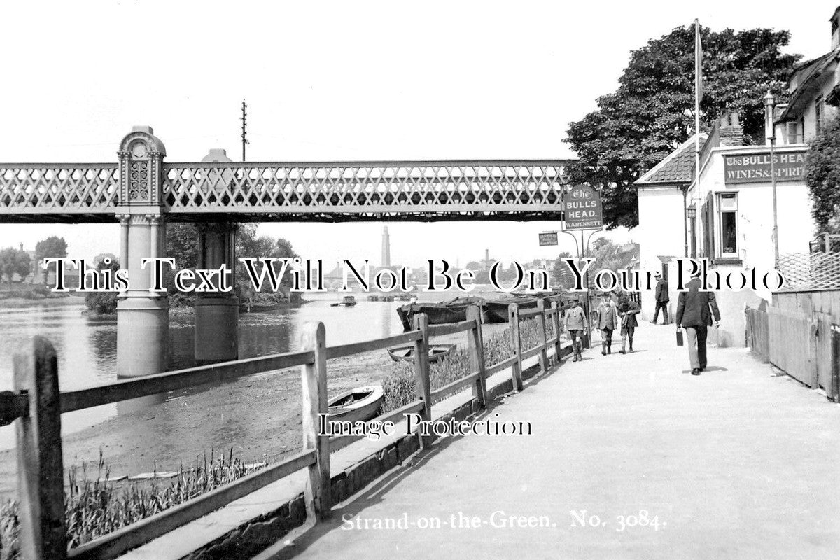 LO 3800 - The Bulls Head, Strand On The Green, Chiswick, London c1920