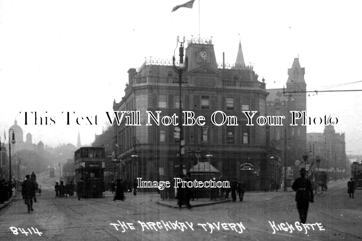 LO 3910 - The Archway Tavern, Highgate, London