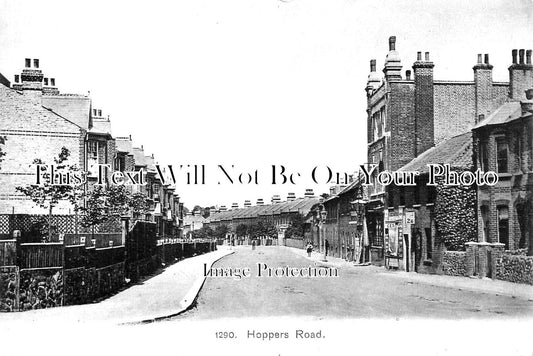 LO 3935 - Hoppers Road, Palmers Green, London c1910