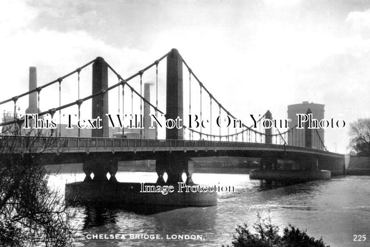 LO 3984 - Chelsea Bridge, London