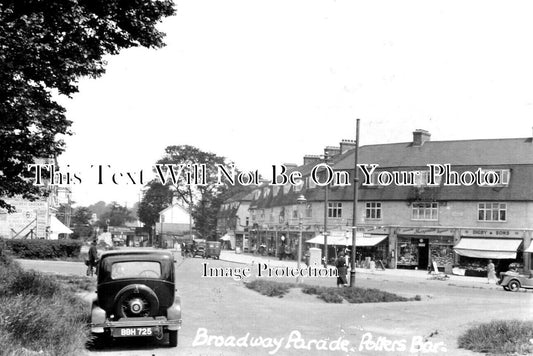 LO 4096 - Broadway Parade, Potters Bar, Hertfordshire