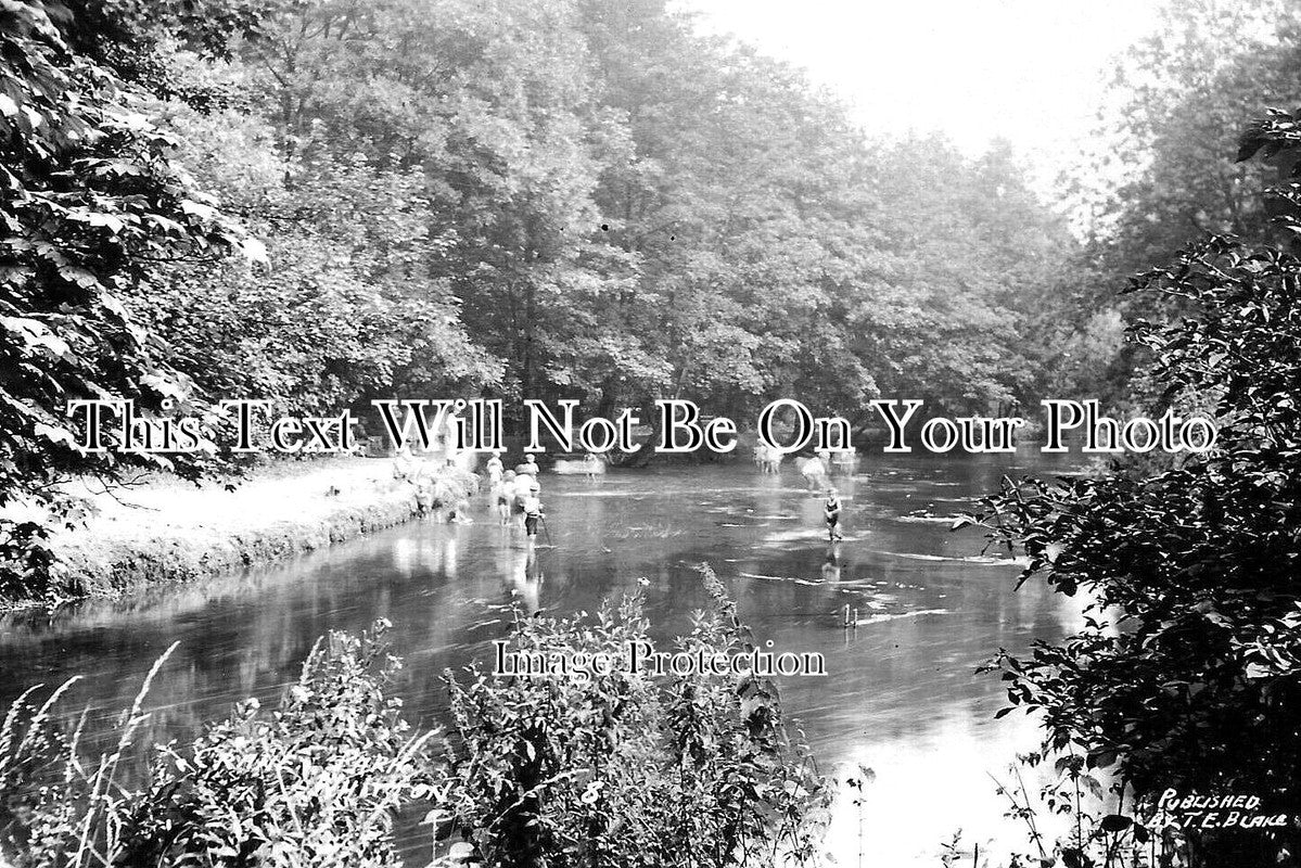 LO 4122 - Crane Park, Twickenham, Richmond On Thames, London