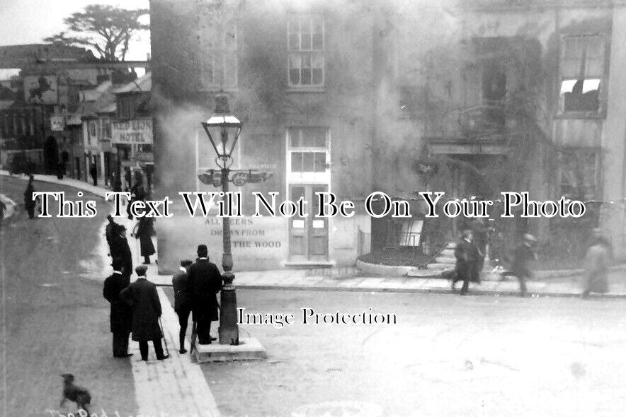 LO 4172 - Fire Drill At The Old Red Lion Hotel, Hampton, Richmond, London 1908