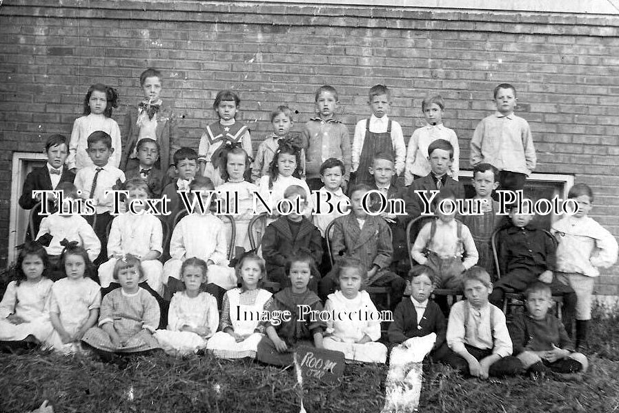 LO 4287 - Durward School, Ducking Pond Row, Whitechapel, London