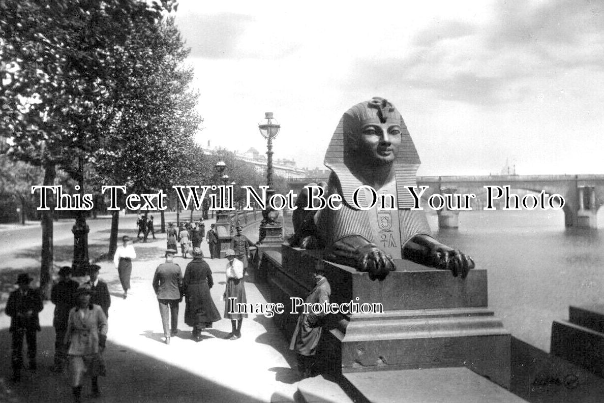 LO 4471 - Sphinx Thames Embankment, London
