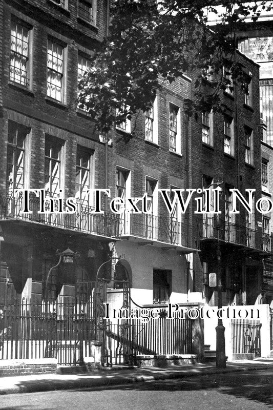 LO 4472 - Kensington Square, London