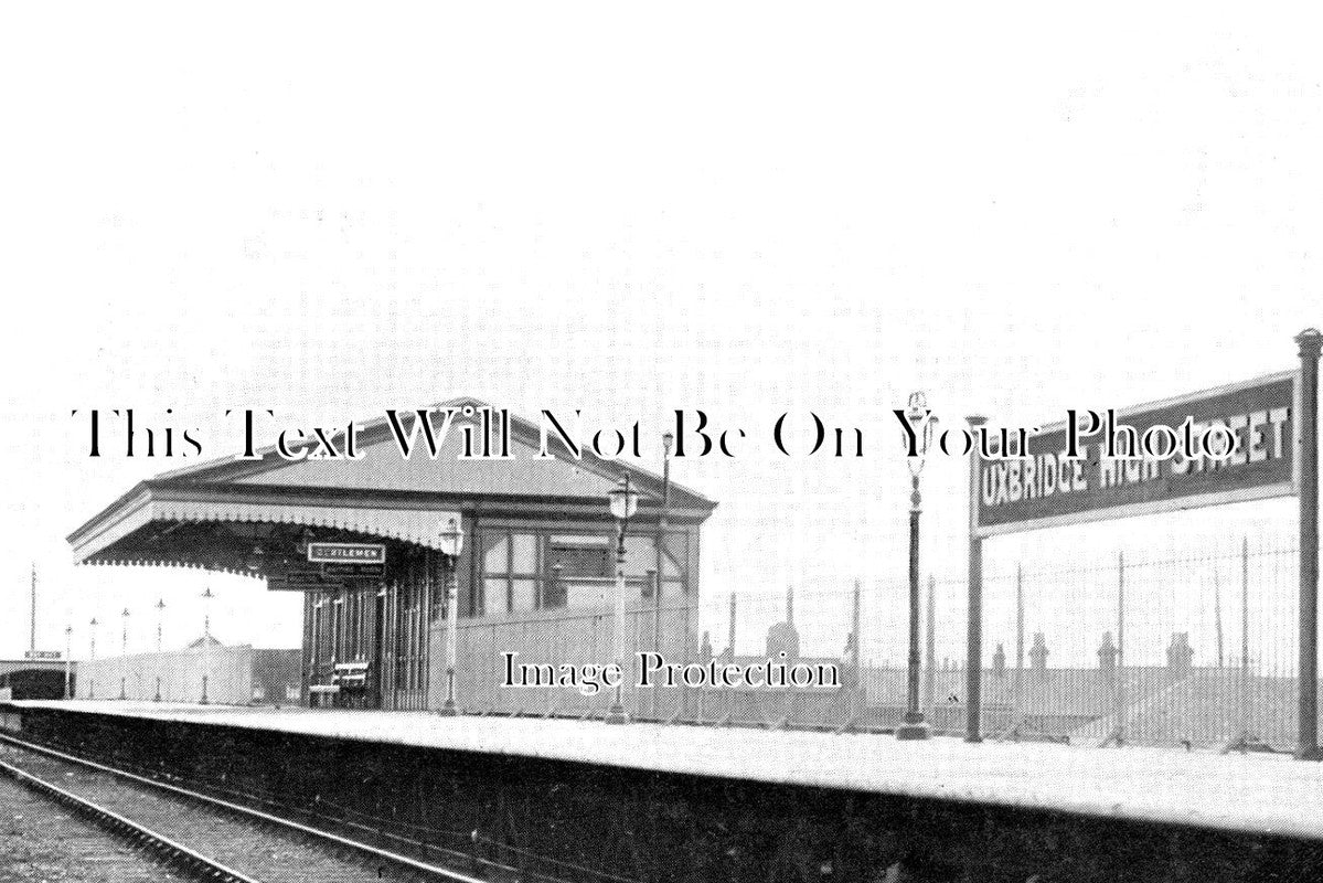 LO 4565 - Uxbridge High Street Railway Station, London