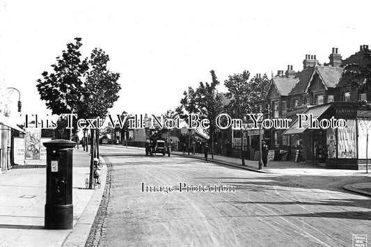LO 4677 - Northfield Avenue, West Ealing, London c1915