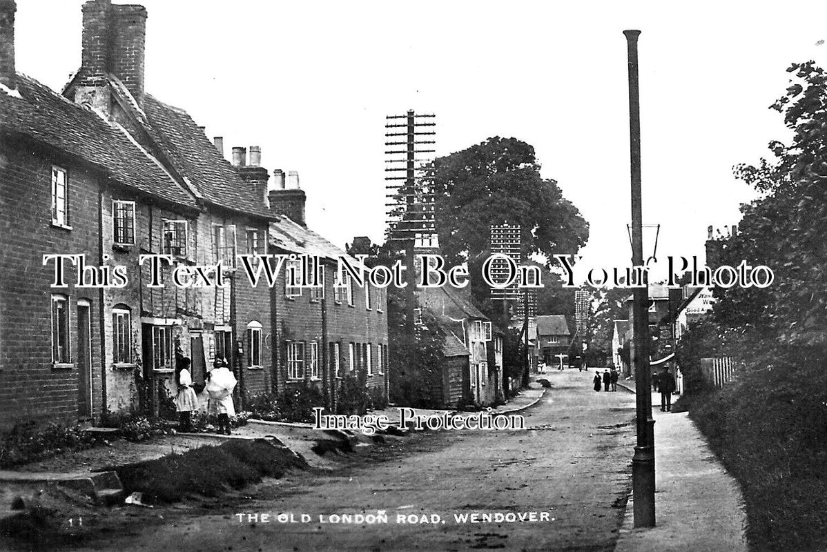 LO 4742 - The Old London Road, Wendover, London