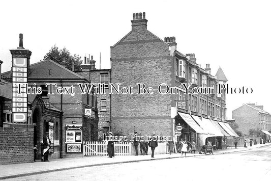 LO 4770 - South Ealing, London