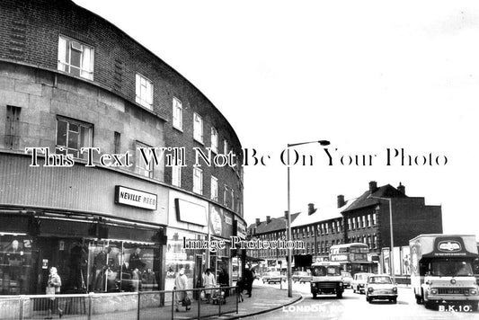 LO 4867 - London Road, Barking, London