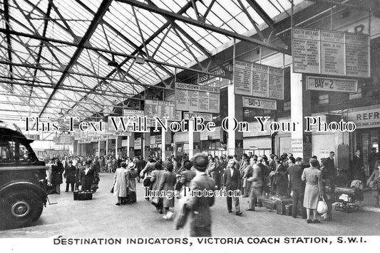 LO 5660 - Destination Indicators, Victoria Coach Station, London