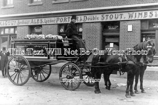 LO 5774 - Pub Landlords Funeral, London