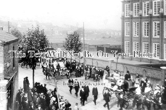 LO 5794 - Kings Highway, Plumstead, London