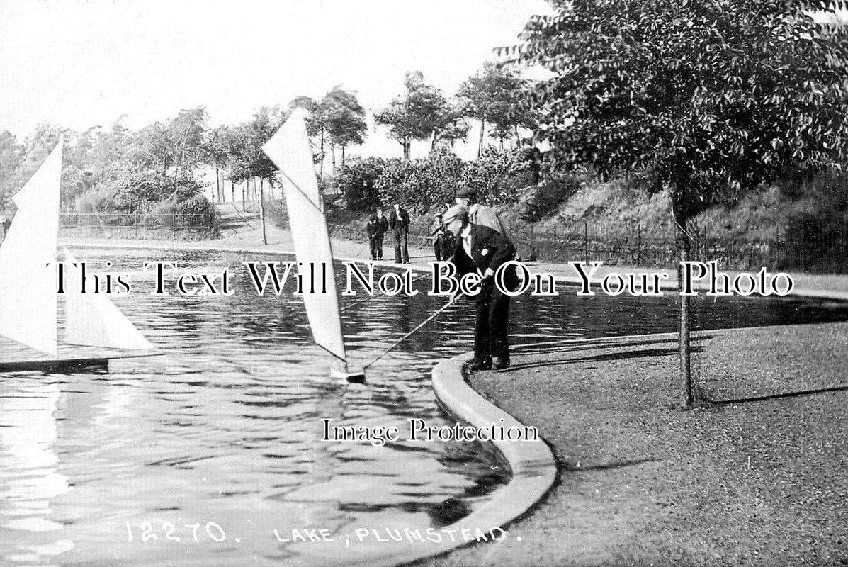 LO 5952 - Model Yacht Lake, Plumstead, London
