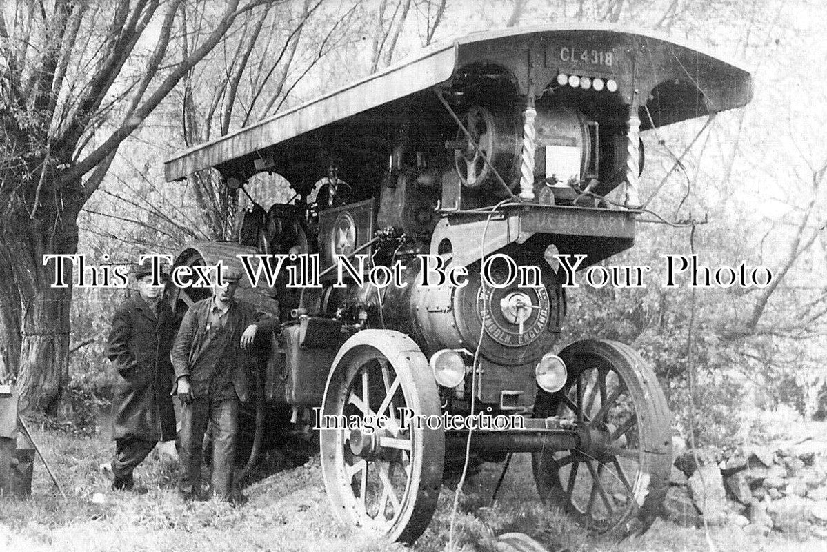 LO 5964 - Uxbridge Funfair Steam Traction Engine, London 1942