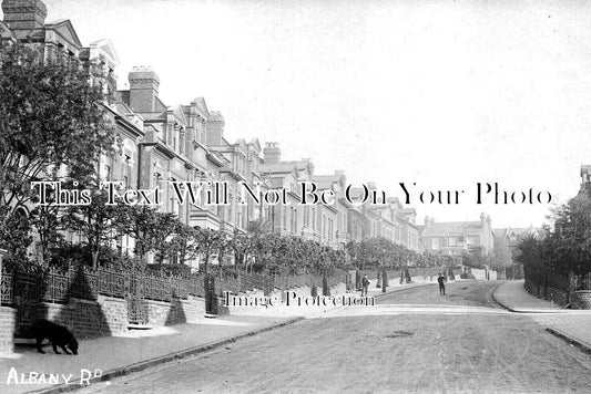 LO 5983 - Albany Road, Stroud Green, London