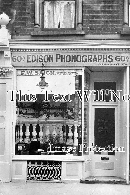 LO 5985 - Edison Phonographs, Newington Green, London c1920