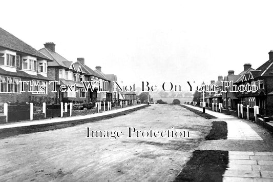 LO 6073 - Chanctonbury Way, Woodside Park Garden Suburb, London c1930