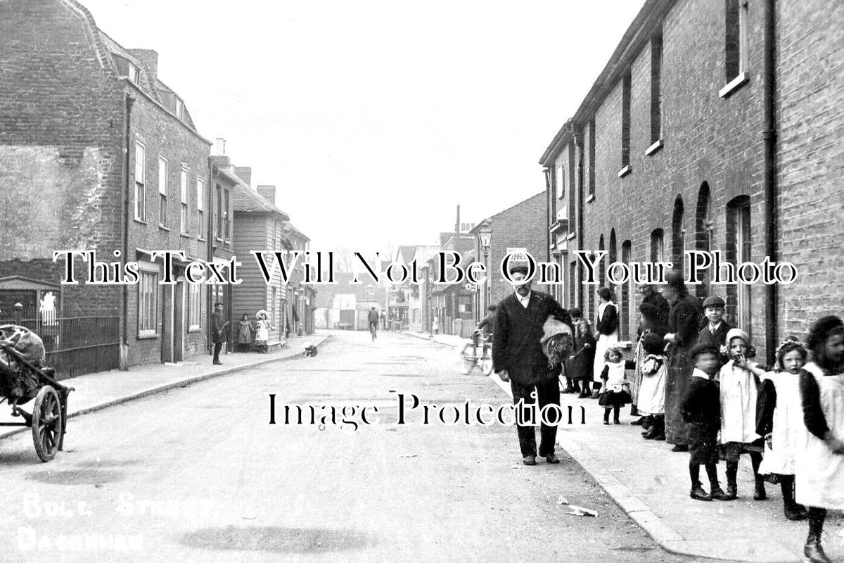 LO 6117 - Bull Street, Dagenham, London c1920