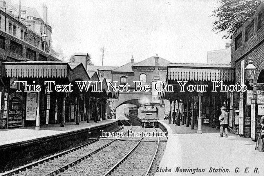 LO 7 - Stoke Newington Railway Station, London c1906