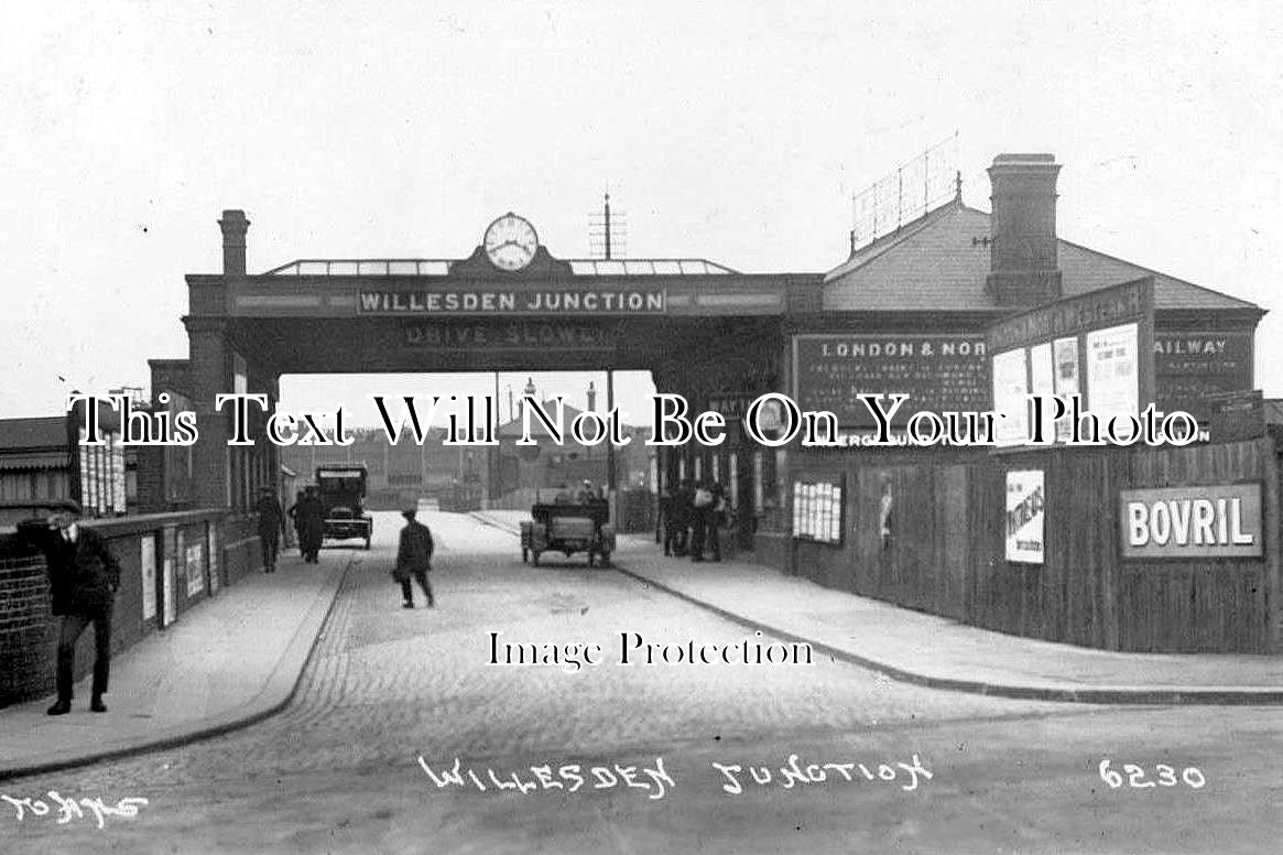 LO 708 - Willesden Junction Underground Railway Station, London c1918