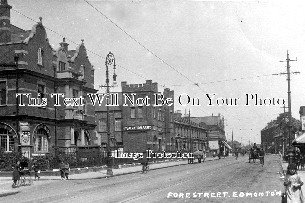 LO 714 - Fore Street, Edmonton, London c1920