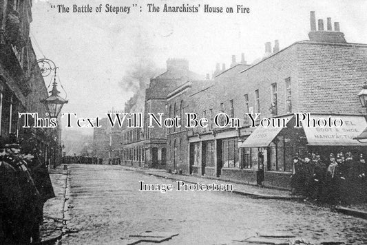 LO 73 - The Battle Of Stepney, Anarchists House On Fire, London