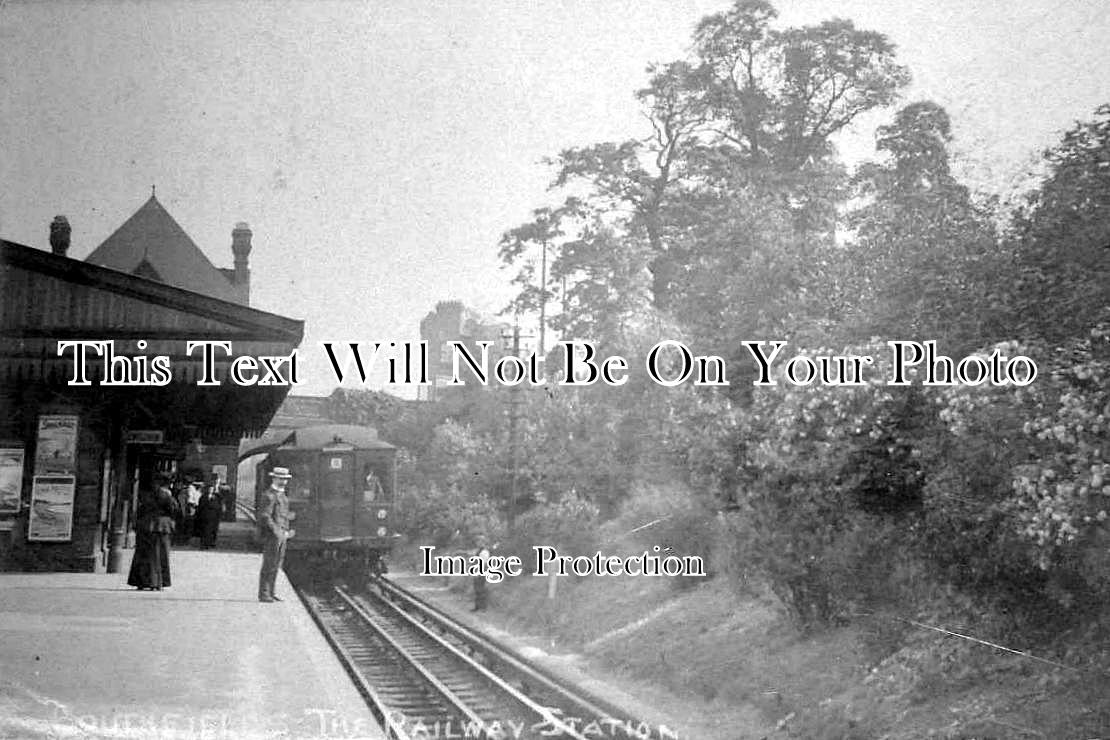 LO 779 - Southfields Railway Station, Wandsworth, London
