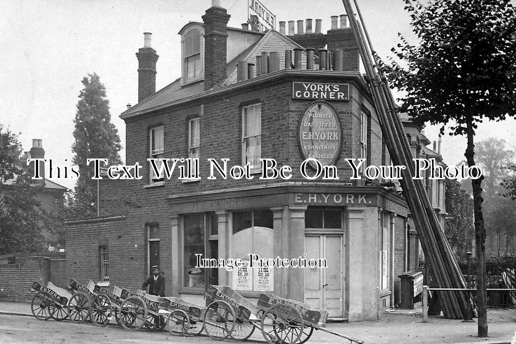 LO 780 - York Family Business, Barrowgate Road, Chiswick, London