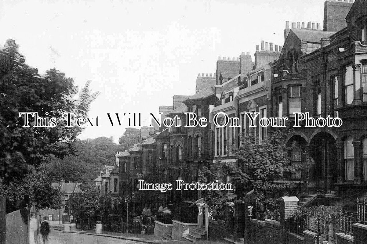 LO 824 - Nightingale Place, Woolwich, London